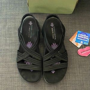 SOLD Black Skechers Reggae Memory Foam Stretch Sandals